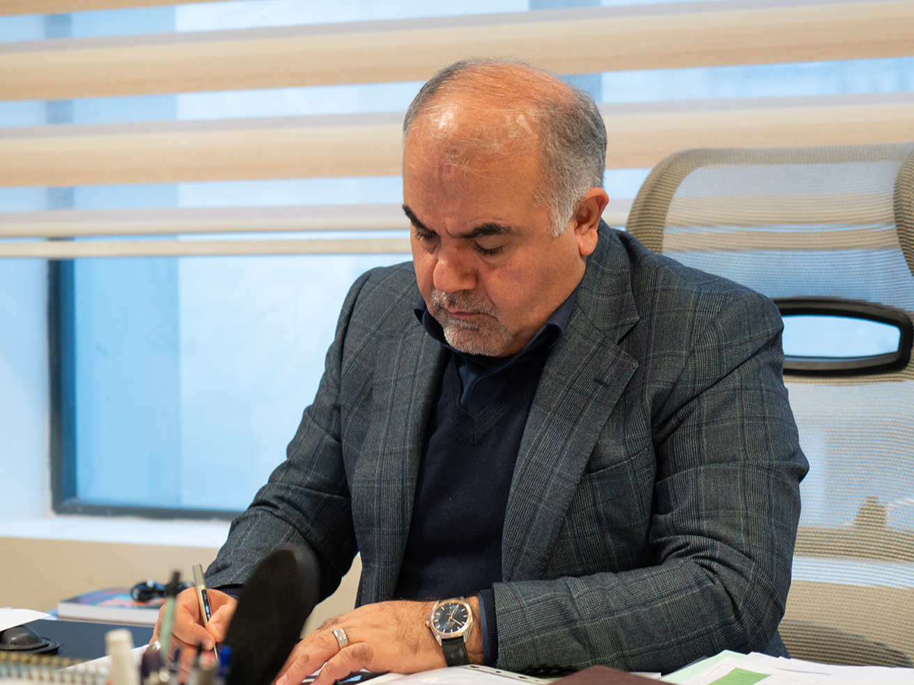 پیام تبریک مهندس خدامراد احمدی، مدیرعامل شرکت مهندسی و توسعه صنایع ملی مس ایران(متمم) به مناسبت روز جهانی کارگر
