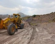 پروژه تعریض و روکش آسفالت محور رابر – سرمشک وارد فاز اجرایی شد